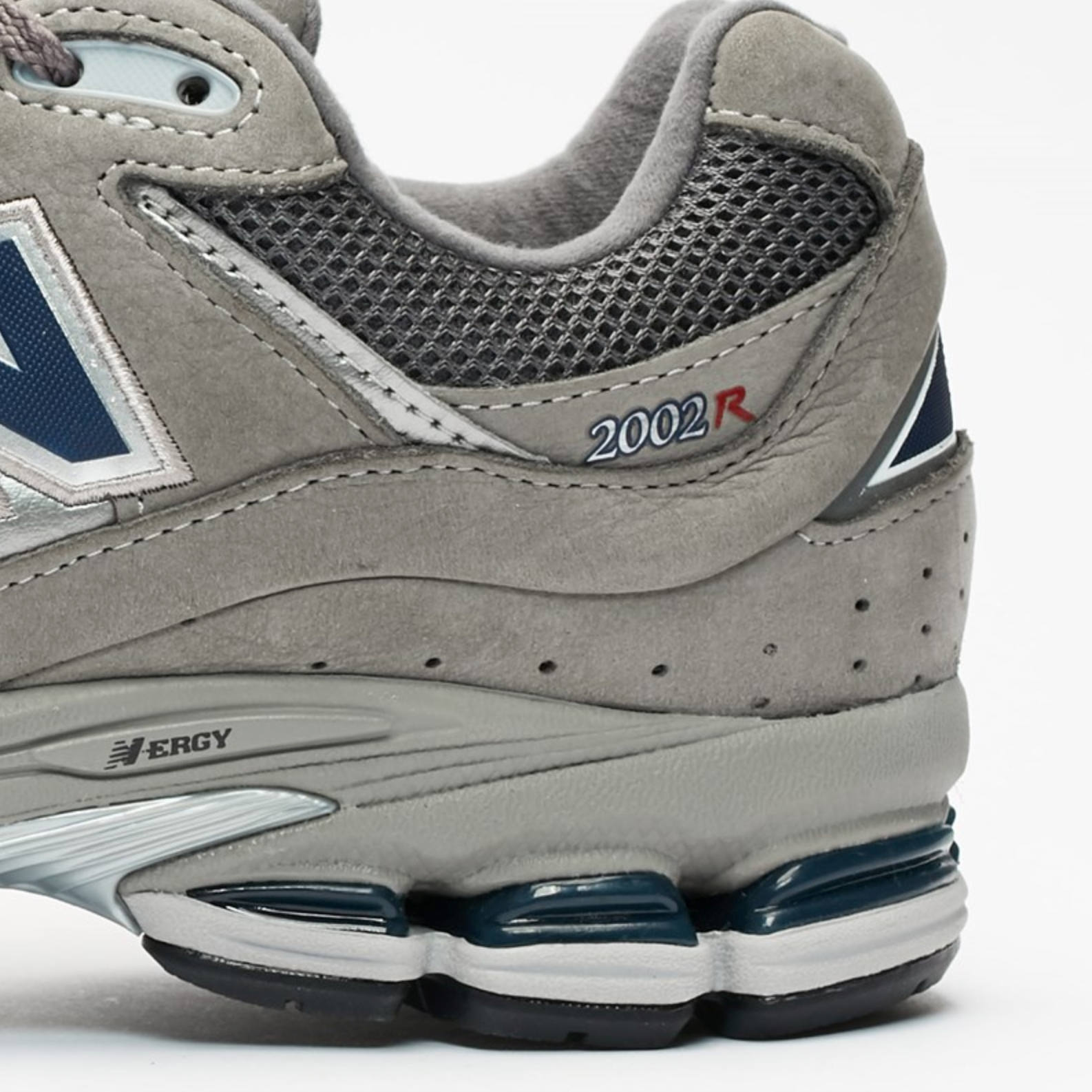 NB 2002r