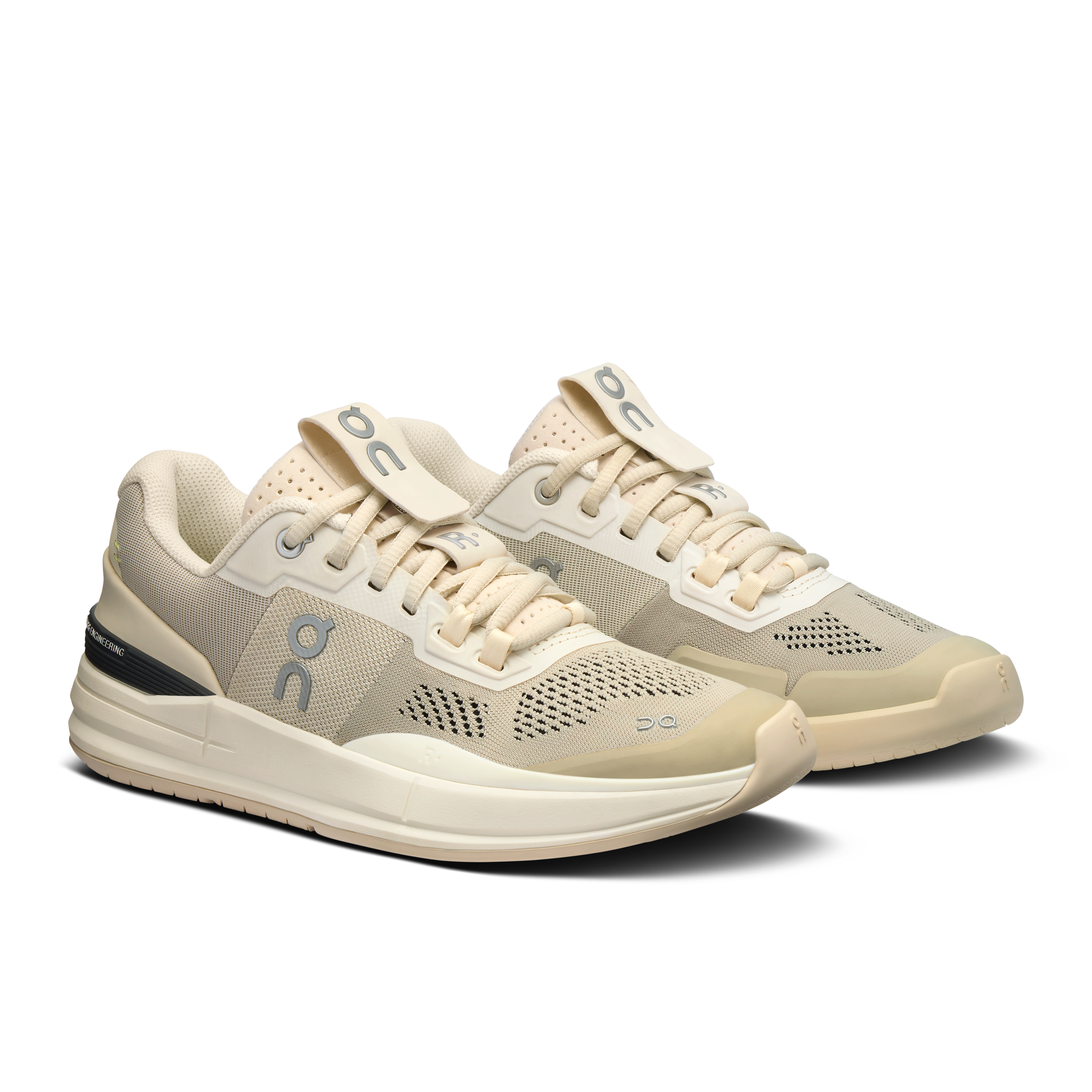 THE ROGER Pro - Sand | Ivory
